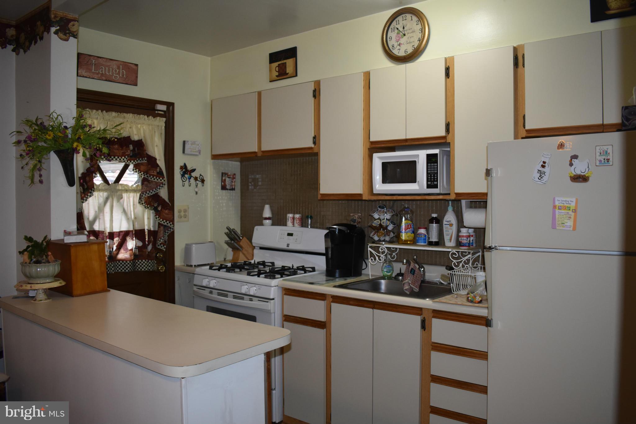 1617 Manor Road Baltimore, MD 21222 - Photo 10 of 28 Kitchen