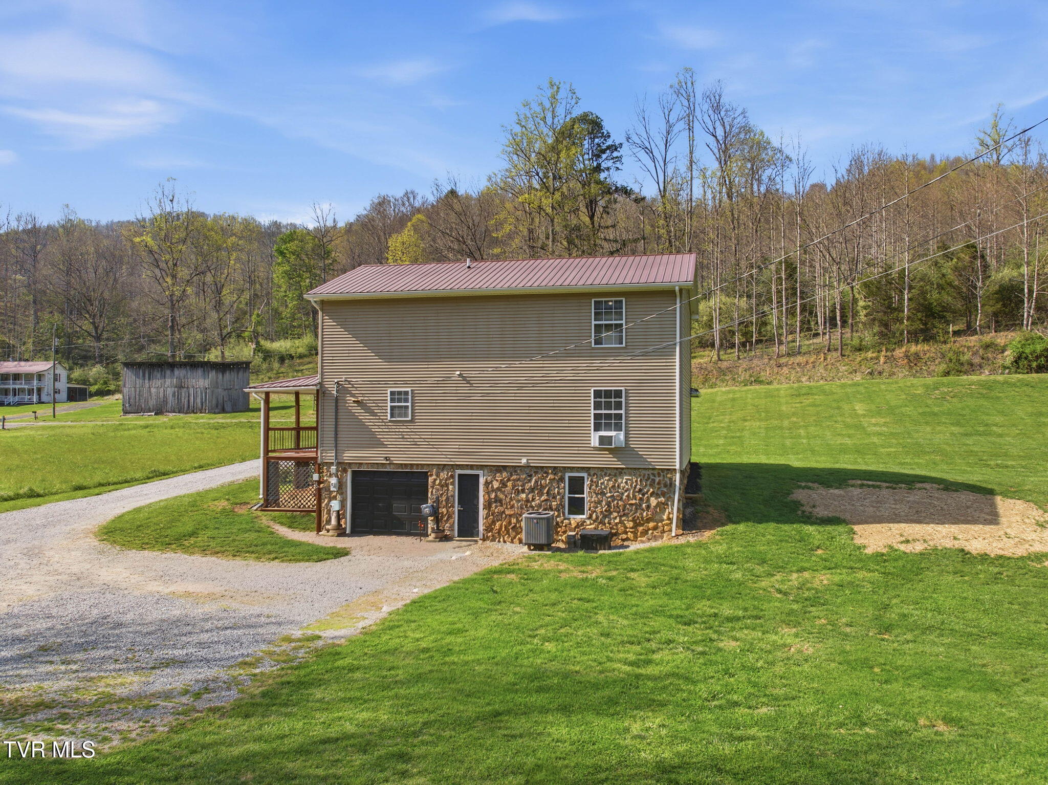 9879 Hunters Valley W Road Duffield, VA 24244 - Photo 34 of 38 34-web-or-mls-9879 Hunters Valley W Rd-3