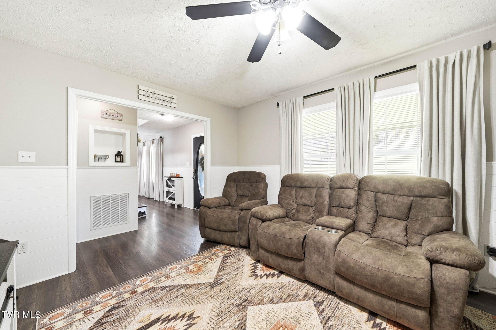 9879 Hunters Valley W Road Duffield, VA 24244 - Photo 6 of 38 6-web-or-mls-9879 Hunters Valley W Rd-6