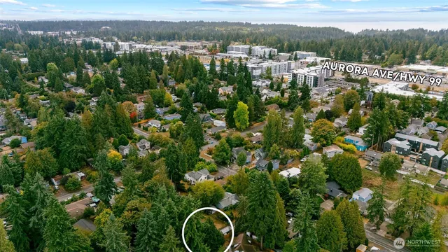 $1,099,000 | 18328 Ashworth Avenue North, Shoreline, WA 98133