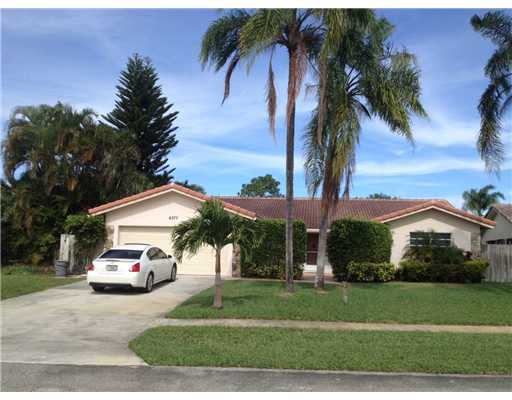 6377 Woodbury Road Boca Raton, FL 33433 - Photo 1 of 1 Primary Photo