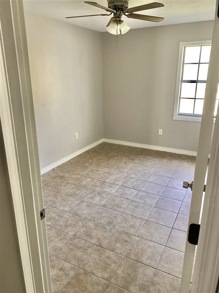 409 Lindale Street, Unit B Clinton, MS 39056 - Photo 5 of 7 Photo 5