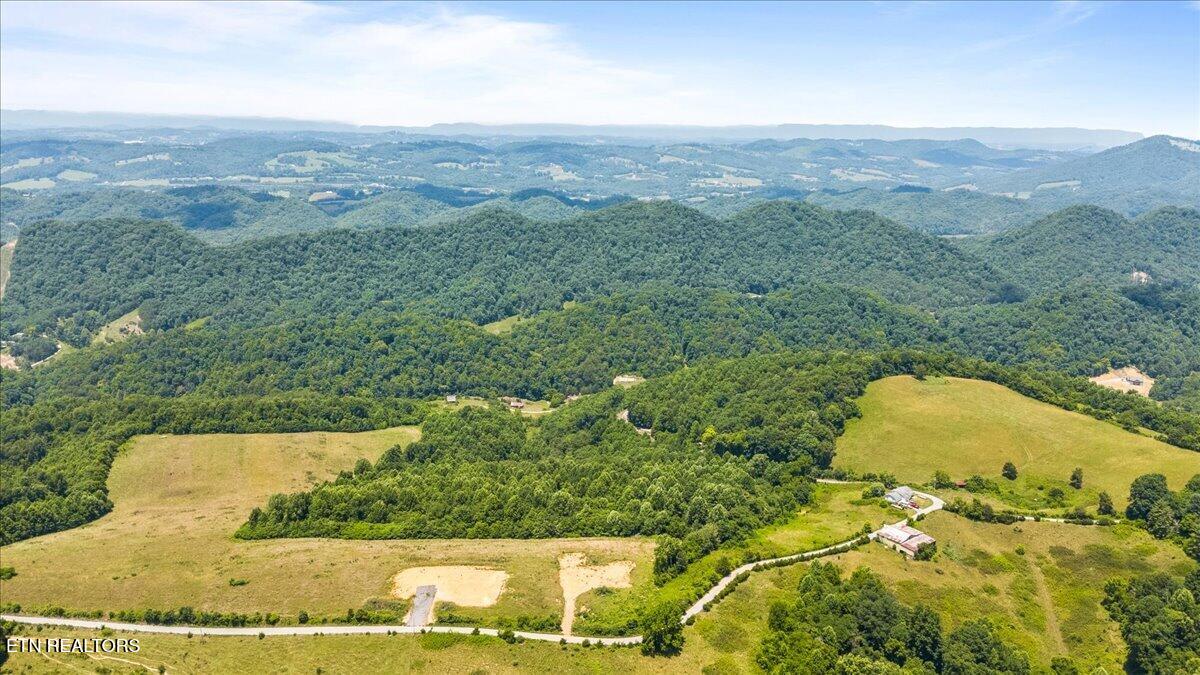 6 Bundren Mountain Road Tazewell, TN 37879 - Photo 9 of 14 11-Bundren Mountain Rd