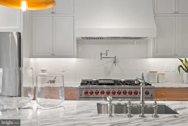 $1,499,999 | 626 I Street Northeast, Washington, DC 20002