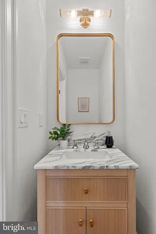 $1,499,999 | 626 I Street Northeast, Washington, DC 20002