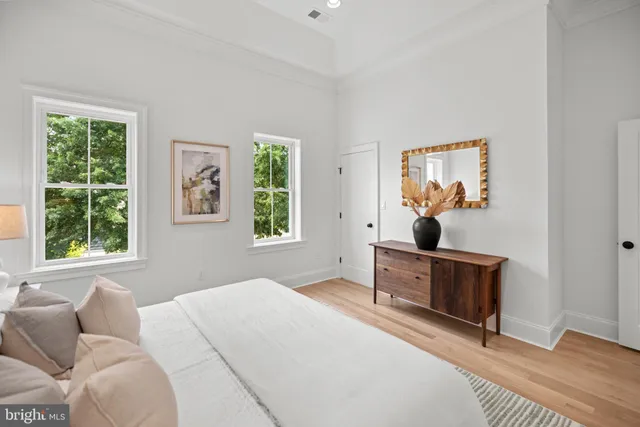 $1,499,999 | 626 I Street Northeast, Washington, DC 20002