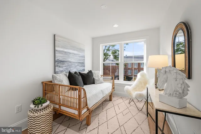 $1,499,999 | 626 I Street Northeast, Washington, DC 20002