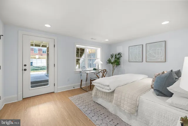 $1,499,999 | 626 I Street Northeast, Washington, DC 20002