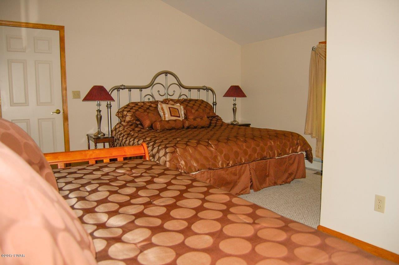 130 Paupack Point Road Hawley, PA 18428 - Photo 37 of 52