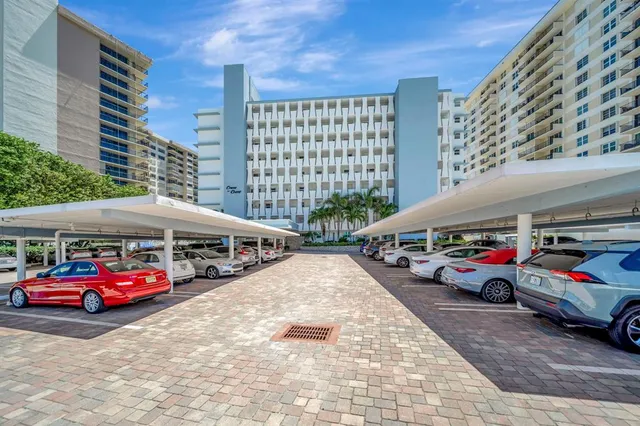 $525,000 | 1850 South Ocean Boulevard, Unit 712, Pompano Beach, FL 33062