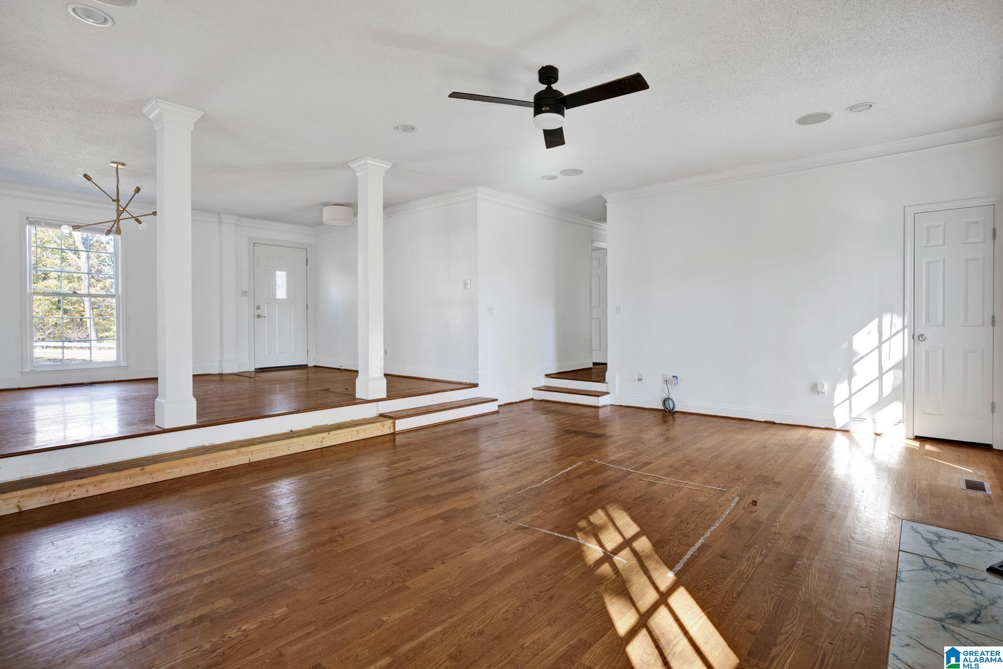 3825 South Shades Crest Road Hoover, AL 35244 - Photo 7 of 23