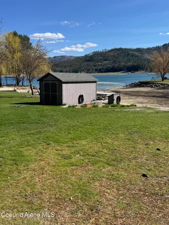 $409,000 | 265 Campbell Loop, Laclede, ID 83841