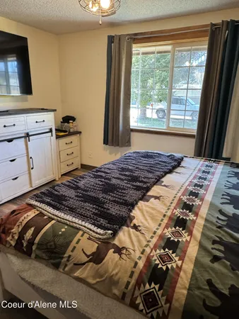 $409,000 | 265 Campbell Loop, Laclede, ID 83841