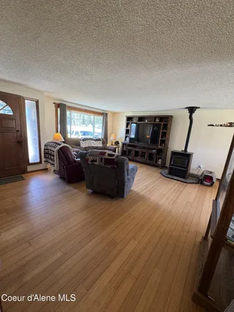 $409,000 | 265 Campbell Loop, Laclede, ID 83841