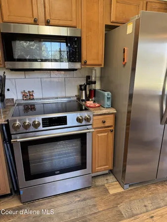 $409,000 | 265 Campbell Loop, Laclede, ID 83841