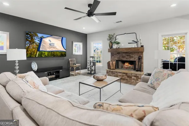 $869,000 | 1021 Harbor Loop, Greensboro, GA 30642