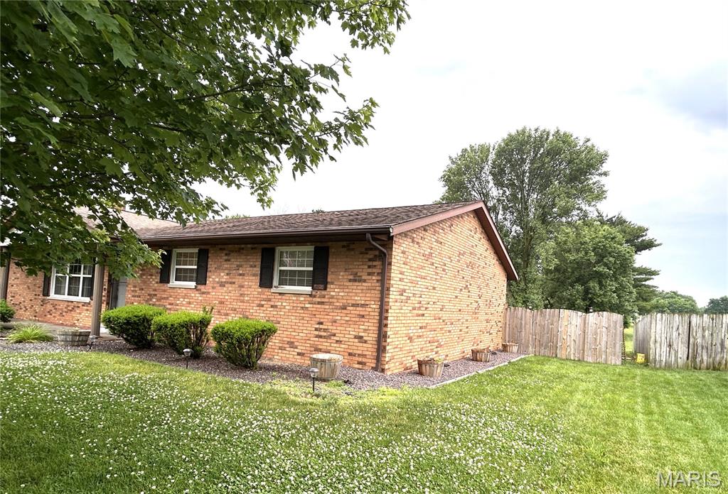 511 Roland Avenue New Baden, IL 62265 - Photo 16 of 18 Gallery Image 16
