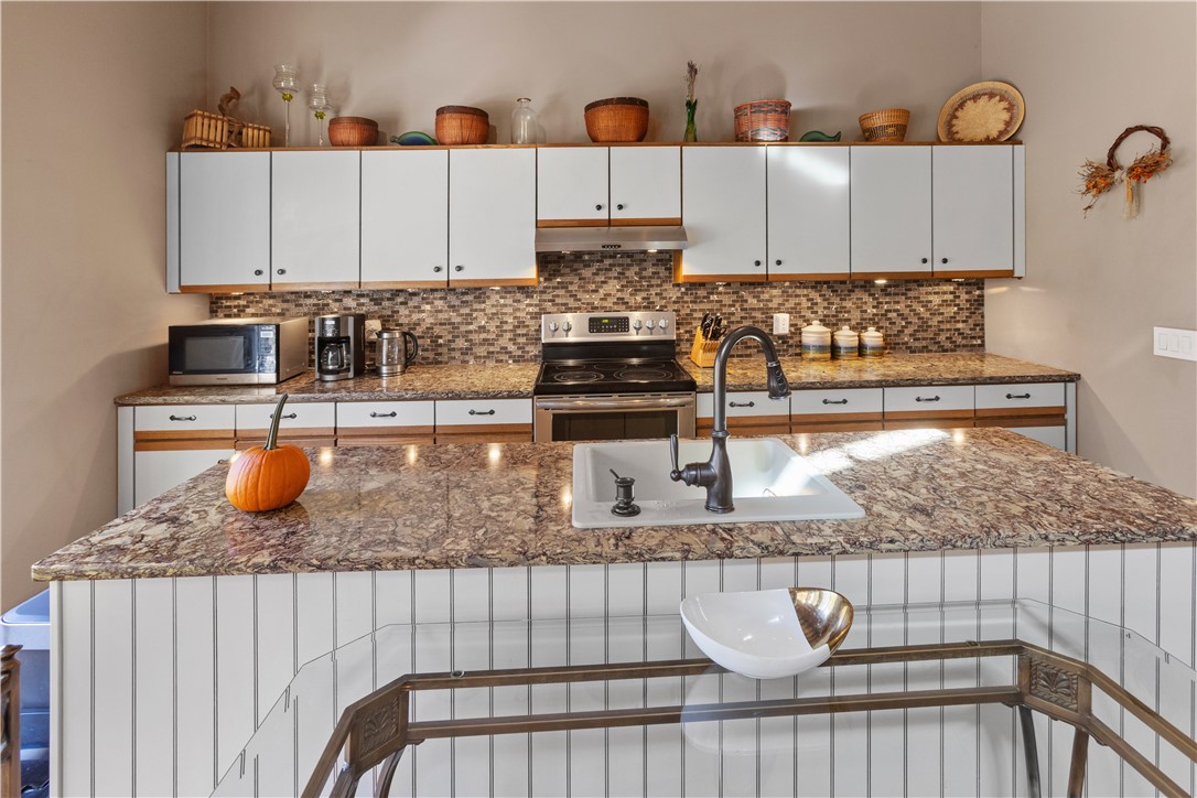 340 Pines Drive, Unit 453 Roxbury, NY 12421 - Photo 13 of 48