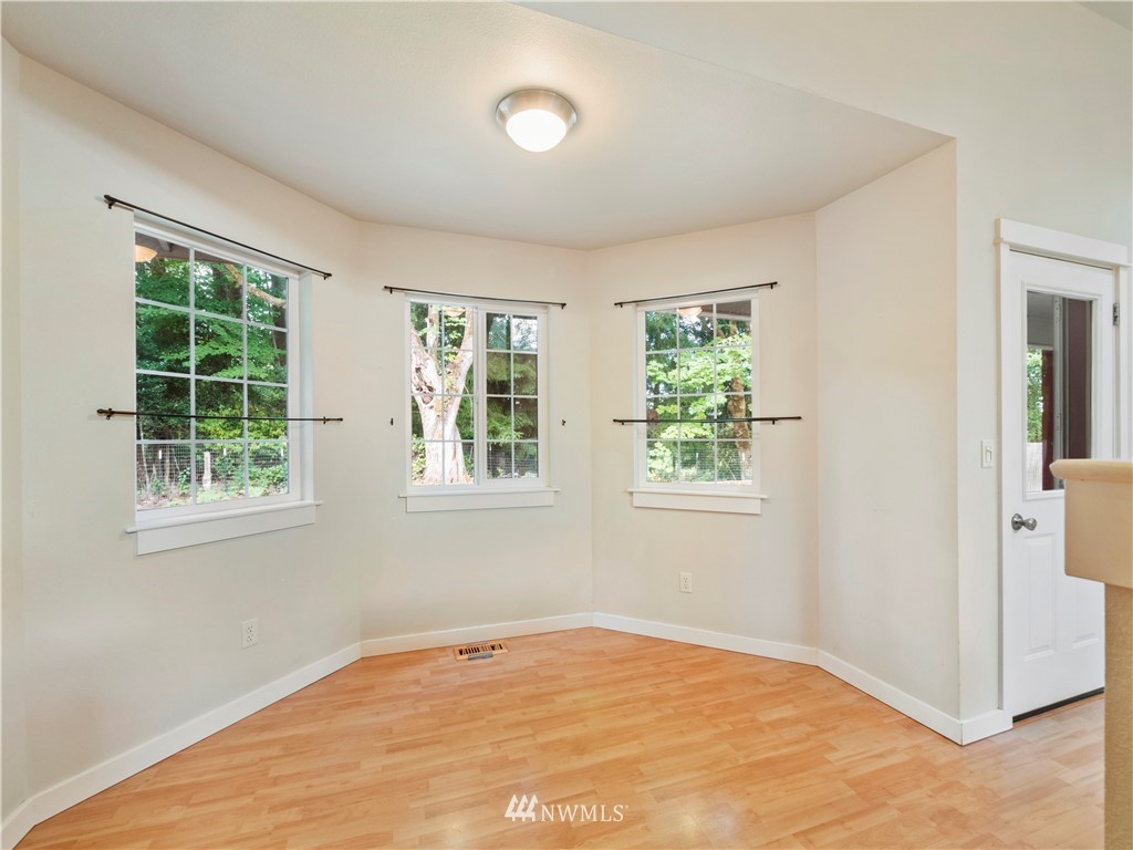 4366 Banner Road Southeast Port Orchard, WA 98366 - Photo 11 of 29 Gallery Image 11