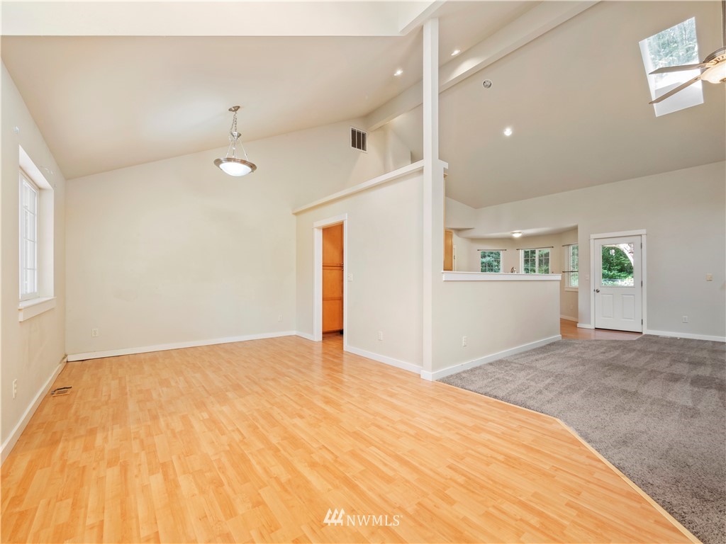 4366 Banner Road Southeast Port Orchard, WA 98366 - Photo 4 of 29 Gallery Image 4