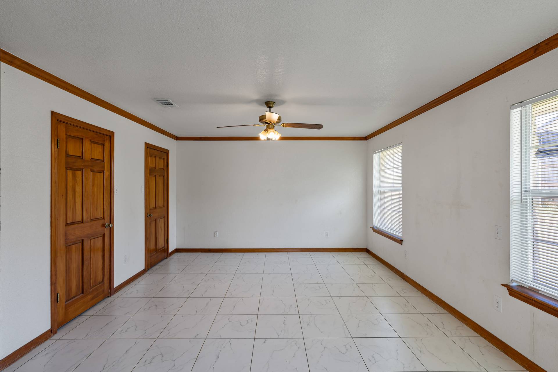 101 Oak Ridge Circle Georgetown, TX 78628 - Photo 20 of 35