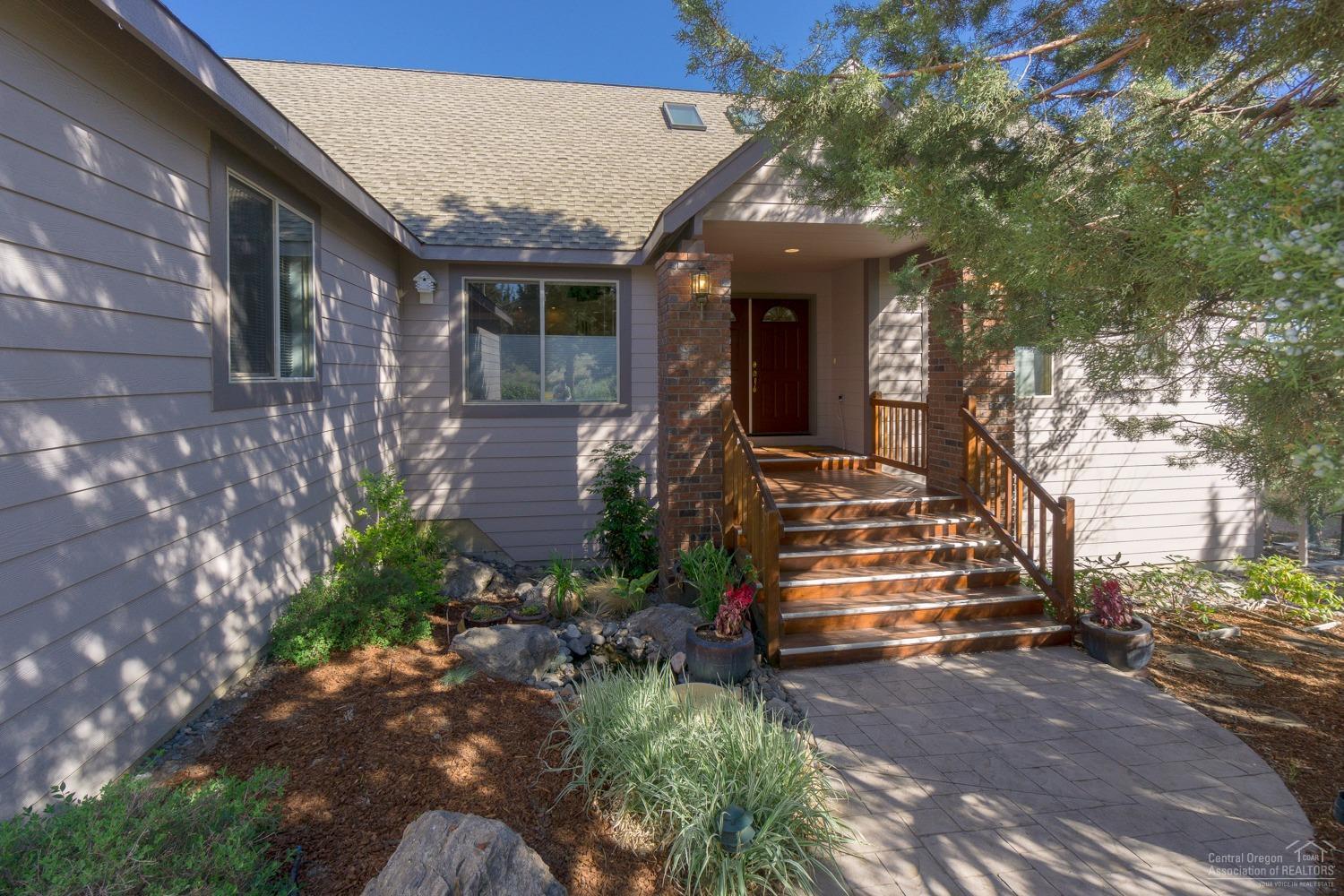 818 Widgeon Road Redmond, OR 97756 - Photo 1 of 25 Primary Photo