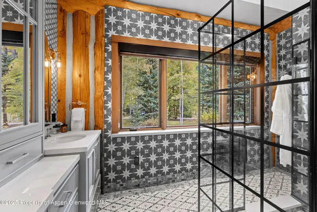 $32,000,000 | 10 Little Highlands Way, Aspen, CO 81611