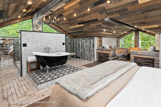 $32,000,000 | 10 Little Highlands Way, Aspen, CO 81611