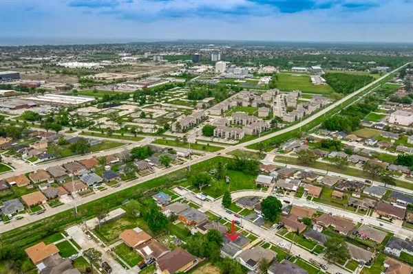 $2,100 | 4918 Gabriel Drive, New Orleans, LA 70127