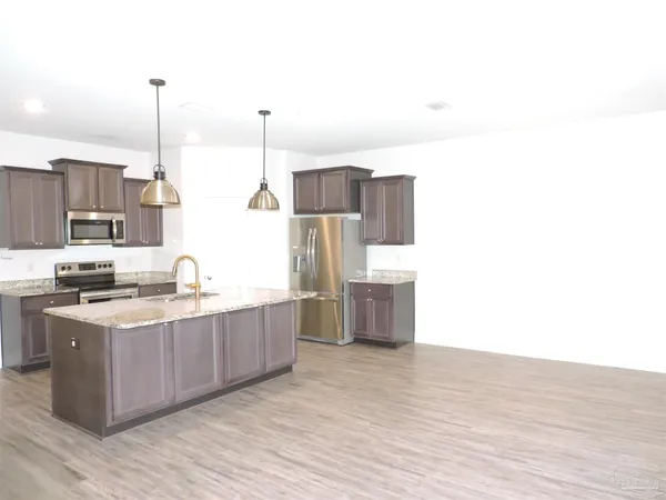 $1,975 | 3777 Hawks Landing Circle, Pace, FL 32571