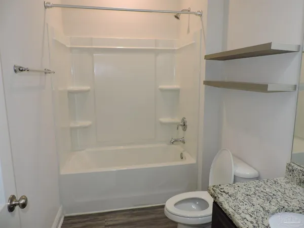 $1,975 | 3777 Hawks Landing Circle, Pace, FL 32571