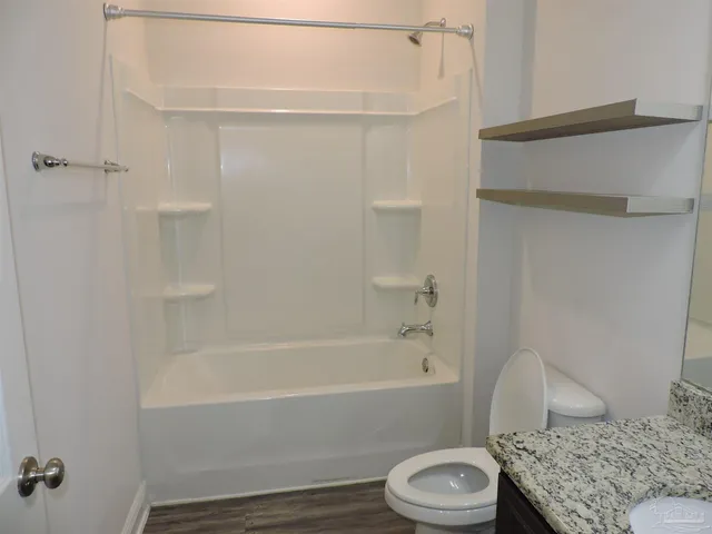 $1,975 | 3777 Hawks Landing Circle, Pace, FL 32571