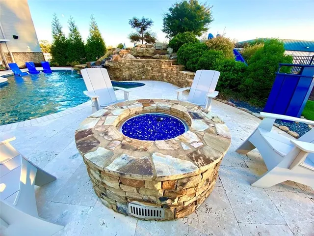 a view of outdoor space yard and patio