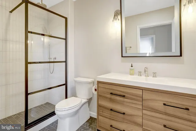 $3,150 | 2720 South Arlington Mill Drive, Unit 314, Arlington, VA 22206