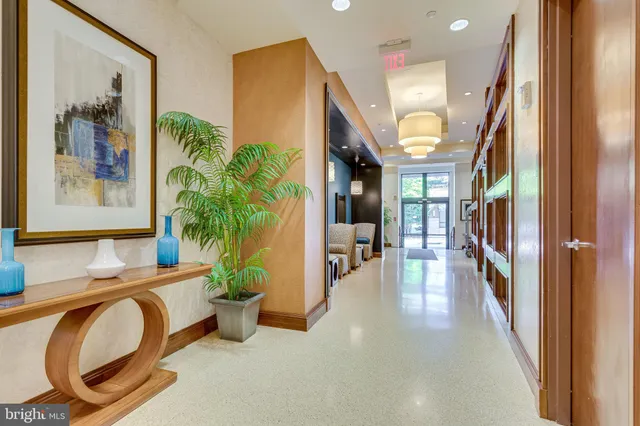 $3,150 | 2720 South Arlington Mill Drive, Unit 314, Arlington, VA 22206