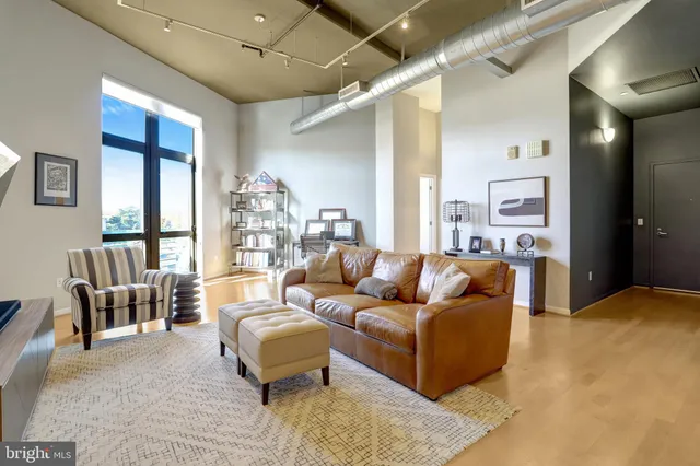 $3,150 | 2720 South Arlington Mill Drive, Unit 314, Arlington, VA 22206