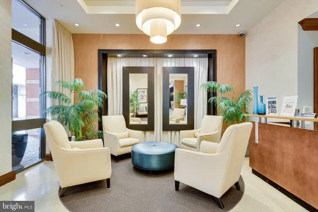 $3,150 | 2720 South Arlington Mill Drive, Unit 314, Arlington, VA 22206