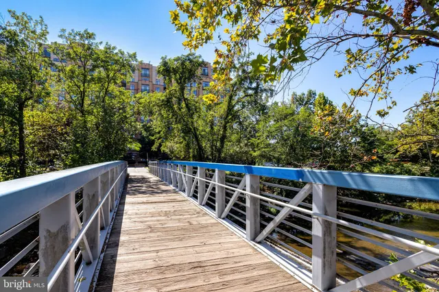 $3,150 | 2720 South Arlington Mill Drive, Unit 314, Arlington, VA 22206