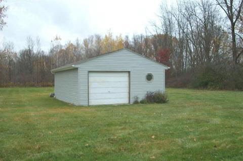 5414 Oleksyn Road Flint, MI 48504 - Photo 8 of 8 20166433-7.JPG
