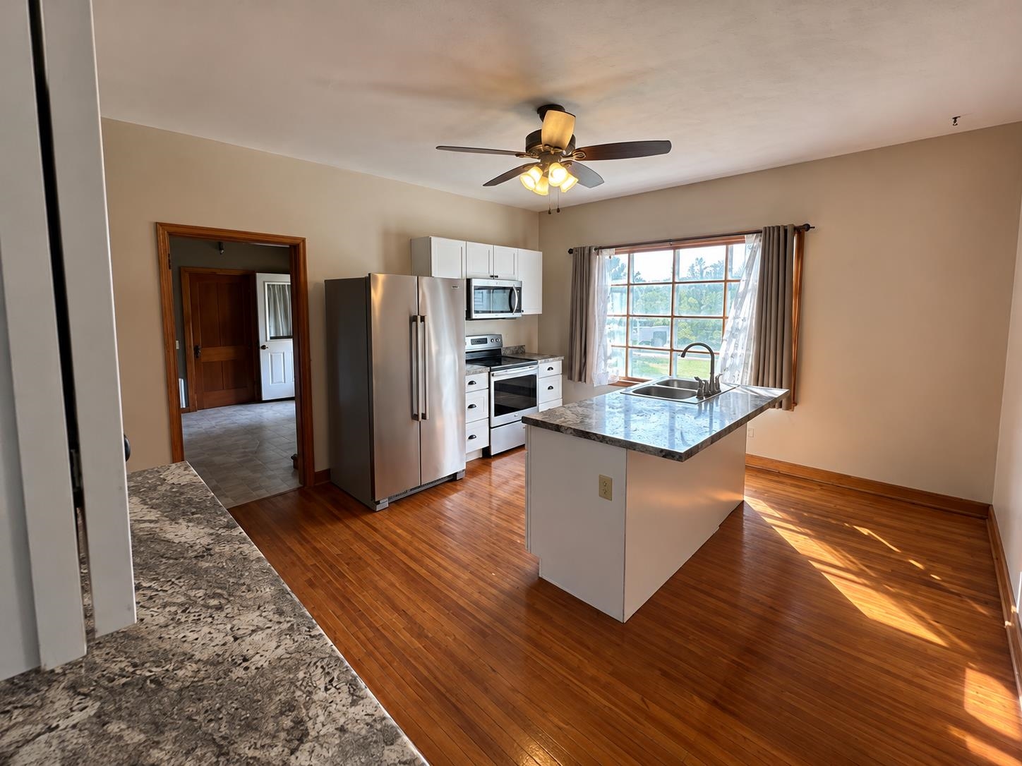 5998 County Road South Wayne, WI 53587 - Photo 14 of 42 Gallery Image 14