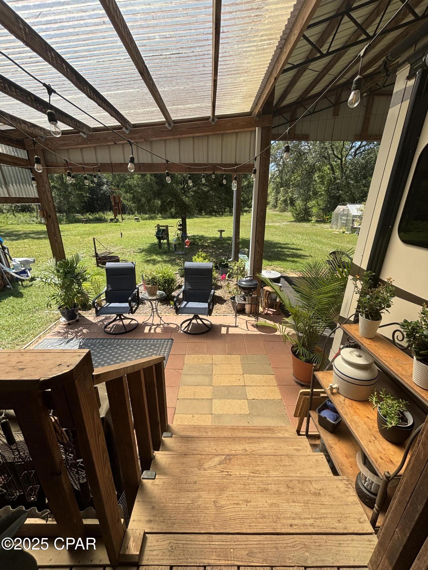 4107 Harcus Road Caryville, FL 32427 - Photo 4 of 12 Gallery Image 4