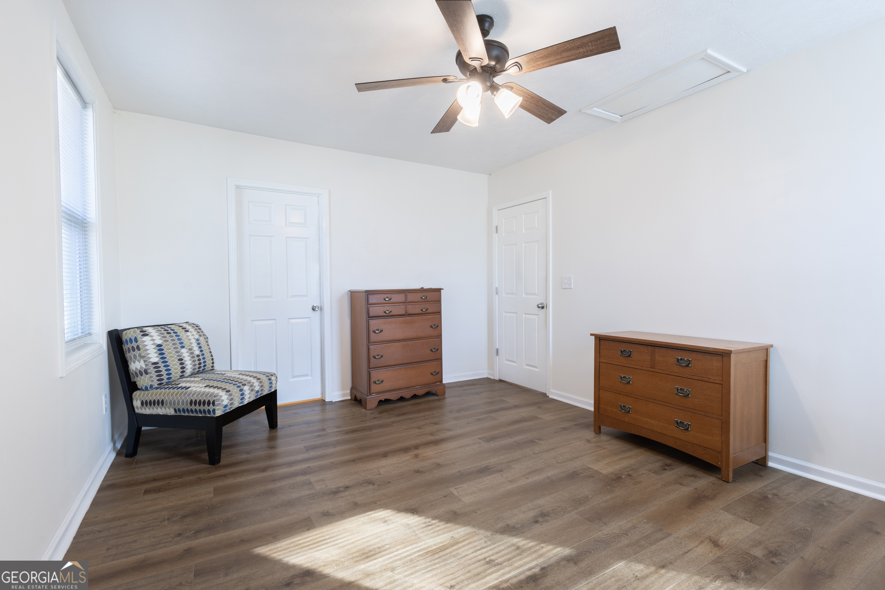 120 3rd Avenue North Ranburne, AL 36273 - Photo 20 of 33 a living room with furniture and a ceiling fan