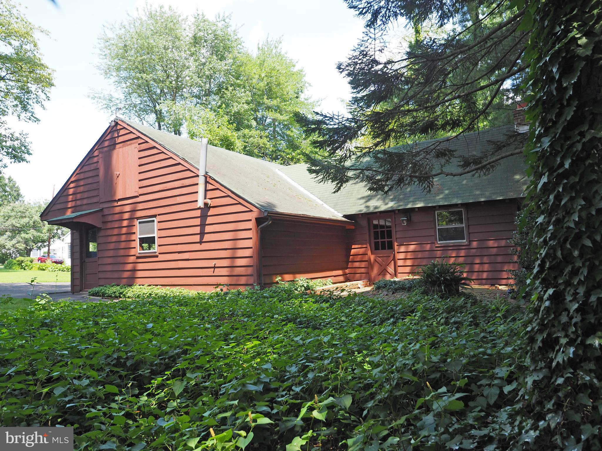 133 Loller Road Hatboro, PA 19040 - Photo 4 of 52 Detached Garage
