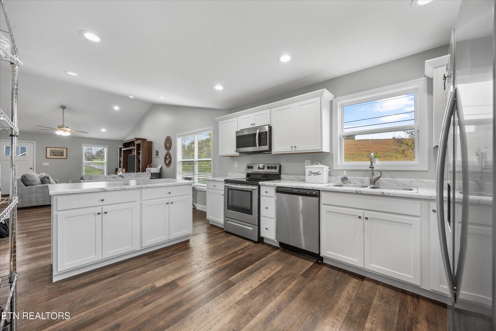 101 Patriot Lane Corryton, TN 37721 - Photo 8 of 27