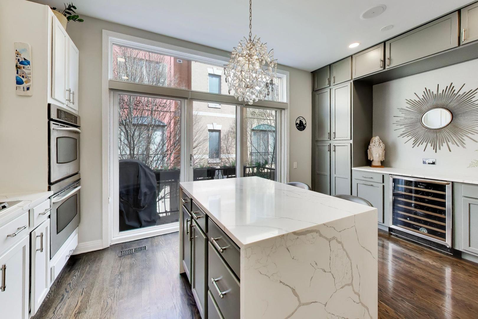 511 North Peoria Street Chicago, IL 60642 - Photo 18 of 42