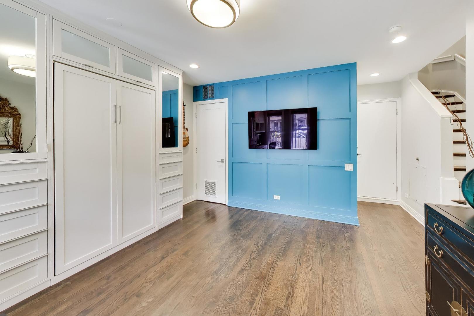 511 North Peoria Street Chicago, IL 60642 - Photo 3 of 42