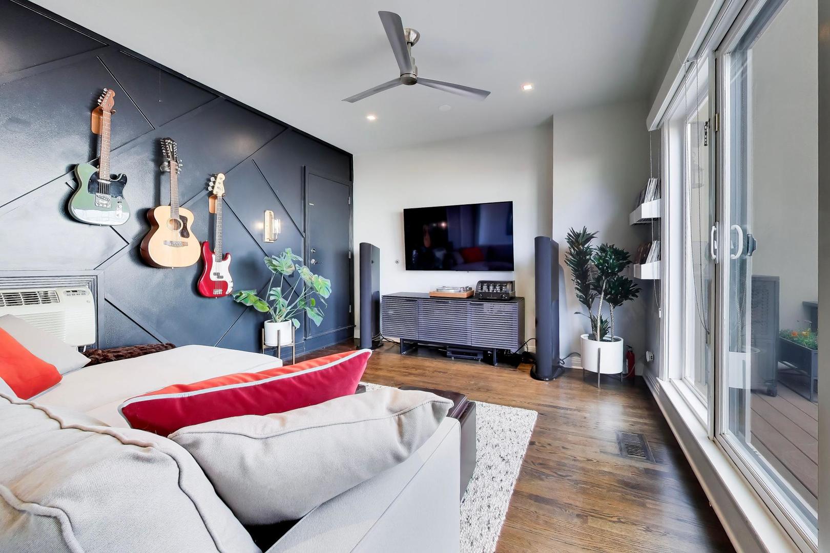 511 North Peoria Street Chicago, IL 60642 - Photo 34 of 42