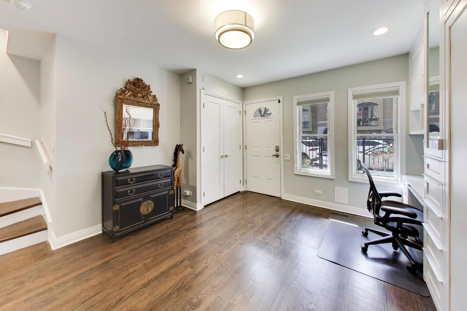 511 North Peoria Street Chicago, IL 60642 - Photo 7 of 42