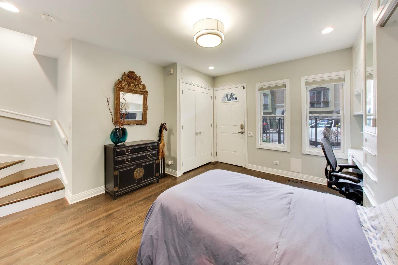 511 North Peoria Street Chicago, IL 60642 - Photo 8 of 42