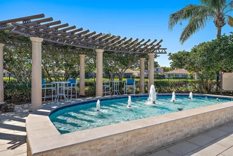 $1,249,999 | 101 Casa Grande Court, Palm Beach Gardens, FL 33418